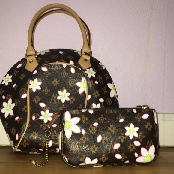 Flower bag😍 - Picture 2 of 3